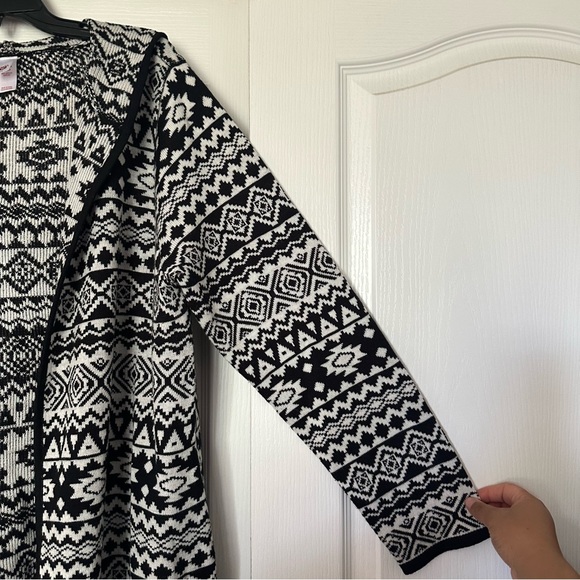 NWT BONGO Plus black and white pattern cardigan with hoodie size 1X - Picture 6 of 6